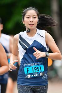 BIB: 1951
                            <button type="button" onclick="openModal(4688512)" class="btn btn-primary btn-sm float-right btn-popup" data-toggle="modal" data-target=".modal-high-quality">
                        <i class="fas fa-shopping-cart"></i> Add to Cart
                    </button>
                                            <button type="button" onclick="isThisMe(4688512, true)" class="btn btn-success btn-sm float-right btn-popup btn-isme hidden" data-toggle="tooltip" data-placement="bottom" title="นี่คือรูปของคุณใช่ไหม คลิกที่นี่เพื่อเอาเข้าอัลบั้ม">
                        <i class="fas fa-plus"></i> Add to album
                    </button>
                    <button type="button" onclick="isThisMe(4688512, false)" class="btn btn-warning btn-sm float-right btn-popup btn-isnotme hidden">
                        <i class="fas fa-ban"></i> Remove from album
                    </button>