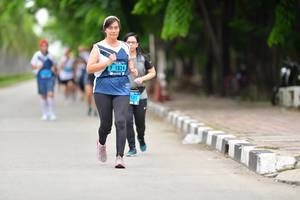 BIB: 1824
                            <button type="button" onclick="openModal(4591958)" class="btn btn-primary btn-sm float-right btn-popup" data-toggle="modal" data-target=".modal-high-quality">
                        <i class="fas fa-shopping-cart"></i> Add to Cart
                    </button>
                                            <button type="button" onclick="isThisMe(4591958, true)" class="btn btn-success btn-sm float-right btn-popup btn-isme hidden" data-toggle="tooltip" data-placement="bottom" title="นี่คือรูปของคุณใช่ไหม คลิกที่นี่เพื่อเอาเข้าอัลบั้ม">
                        <i class="fas fa-plus"></i> Add to album
                    </button>
                    <button type="button" onclick="isThisMe(4591958, false)" class="btn btn-warning btn-sm float-right btn-popup btn-isnotme hidden">
                        <i class="fas fa-ban"></i> Remove from album
                    </button>