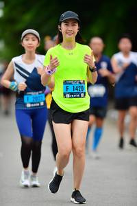 BIB: 1420
                            <button type="button" onclick="openModal(4610709)" class="btn btn-primary btn-sm float-right btn-popup" data-toggle="modal" data-target=".modal-high-quality">
                        <i class="fas fa-shopping-cart"></i> Add to Cart
                    </button>
                                            <button type="button" onclick="isThisMe(4610709, true)" class="btn btn-success btn-sm float-right btn-popup btn-isme hidden" data-toggle="tooltip" data-placement="bottom" title="นี่คือรูปของคุณใช่ไหม คลิกที่นี่เพื่อเอาเข้าอัลบั้ม">
                        <i class="fas fa-plus"></i> Add to album
                    </button>
                    <button type="button" onclick="isThisMe(4610709, false)" class="btn btn-warning btn-sm float-right btn-popup btn-isnotme hidden">
                        <i class="fas fa-ban"></i> Remove from album
                    </button>