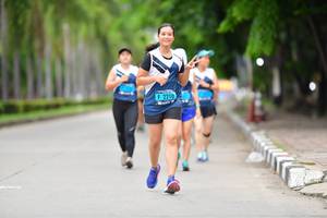 BIB: 2210
                            <button type="button" onclick="openModal(4597542)" class="btn btn-primary btn-sm float-right btn-popup" data-toggle="modal" data-target=".modal-high-quality">
                        <i class="fas fa-shopping-cart"></i> Add to Cart
                    </button>
                                            <button type="button" onclick="isThisMe(4597542, true)" class="btn btn-success btn-sm float-right btn-popup btn-isme hidden" data-toggle="tooltip" data-placement="bottom" title="นี่คือรูปของคุณใช่ไหม คลิกที่นี่เพื่อเอาเข้าอัลบั้ม">
                        <i class="fas fa-plus"></i> Add to album
                    </button>
                    <button type="button" onclick="isThisMe(4597542, false)" class="btn btn-warning btn-sm float-right btn-popup btn-isnotme hidden">
                        <i class="fas fa-ban"></i> Remove from album
                    </button>