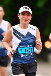 BIB: 1982
                            <button type="button" onclick="openModal(4687833)" class="btn btn-primary btn-sm float-right btn-popup" data-toggle="modal" data-target=".modal-high-quality">
                        <i class="fas fa-shopping-cart"></i> Add to Cart
                    </button>
                                            <button type="button" onclick="isThisMe(4687833, true)" class="btn btn-success btn-sm float-right btn-popup btn-isme hidden" data-toggle="tooltip" data-placement="bottom" title="นี่คือรูปของคุณใช่ไหม คลิกที่นี่เพื่อเอาเข้าอัลบั้ม">
                        <i class="fas fa-plus"></i> Add to album
                    </button>
                    <button type="button" onclick="isThisMe(4687833, false)" class="btn btn-warning btn-sm float-right btn-popup btn-isnotme hidden">
                        <i class="fas fa-ban"></i> Remove from album
                    </button>