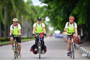 BIB: 
                            <button type="button" onclick="openModal(4593980)" class="btn btn-primary btn-sm float-right btn-popup" data-toggle="modal" data-target=".modal-high-quality">
                        <i class="fas fa-shopping-cart"></i> Add to Cart
                    </button>
                                            <button type="button" onclick="isThisMe(4593980, true)" class="btn btn-success btn-sm float-right btn-popup btn-isme hidden" data-toggle="tooltip" data-placement="bottom" title="นี่คือรูปของคุณใช่ไหม คลิกที่นี่เพื่อเอาเข้าอัลบั้ม">
                        <i class="fas fa-plus"></i> Add to album
                    </button>
                    <button type="button" onclick="isThisMe(4593980, false)" class="btn btn-warning btn-sm float-right btn-popup btn-isnotme hidden">
                        <i class="fas fa-ban"></i> Remove from album
                    </button>