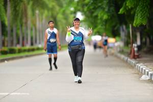 BIB: 1717
                            <button type="button" onclick="openModal(4593318)" class="btn btn-primary btn-sm float-right btn-popup" data-toggle="modal" data-target=".modal-high-quality">
                        <i class="fas fa-shopping-cart"></i> Add to Cart
                    </button>
                                            <button type="button" onclick="isThisMe(4593318, true)" class="btn btn-success btn-sm float-right btn-popup btn-isme hidden" data-toggle="tooltip" data-placement="bottom" title="นี่คือรูปของคุณใช่ไหม คลิกที่นี่เพื่อเอาเข้าอัลบั้ม">
                        <i class="fas fa-plus"></i> Add to album
                    </button>
                    <button type="button" onclick="isThisMe(4593318, false)" class="btn btn-warning btn-sm float-right btn-popup btn-isnotme hidden">
                        <i class="fas fa-ban"></i> Remove from album
                    </button>