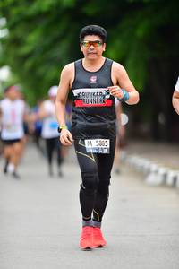 BIB: 5885
                            <button type="button" onclick="openModal(4681594)" class="btn btn-primary btn-sm float-right btn-popup" data-toggle="modal" data-target=".modal-high-quality">
                        <i class="fas fa-shopping-cart"></i> Add to Cart
                    </button>
                                            <button type="button" onclick="isThisMe(4681594, true)" class="btn btn-success btn-sm float-right btn-popup btn-isme hidden" data-toggle="tooltip" data-placement="bottom" title="นี่คือรูปของคุณใช่ไหม คลิกที่นี่เพื่อเอาเข้าอัลบั้ม">
                        <i class="fas fa-plus"></i> Add to album
                    </button>
                    <button type="button" onclick="isThisMe(4681594, false)" class="btn btn-warning btn-sm float-right btn-popup btn-isnotme hidden">
                        <i class="fas fa-ban"></i> Remove from album
                    </button>