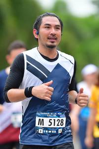 BIB: 5128
                            <button type="button" onclick="openModal(4706650)" class="btn btn-primary btn-sm float-right btn-popup" data-toggle="modal" data-target=".modal-high-quality">
                        <i class="fas fa-shopping-cart"></i> Add to Cart
                    </button>
                                            <button type="button" onclick="isThisMe(4706650, true)" class="btn btn-success btn-sm float-right btn-popup btn-isme hidden" data-toggle="tooltip" data-placement="bottom" title="นี่คือรูปของคุณใช่ไหม คลิกที่นี่เพื่อเอาเข้าอัลบั้ม">
                        <i class="fas fa-plus"></i> Add to album
                    </button>
                    <button type="button" onclick="isThisMe(4706650, false)" class="btn btn-warning btn-sm float-right btn-popup btn-isnotme hidden">
                        <i class="fas fa-ban"></i> Remove from album
                    </button>