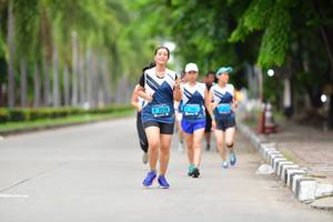 BIB: 2210
                            <button type="button" onclick="openModal(4597534)" class="btn btn-primary btn-sm float-right btn-popup" data-toggle="modal" data-target=".modal-high-quality">
                        <i class="fas fa-shopping-cart"></i> Add to Cart
                    </button>
                                            <button type="button" onclick="isThisMe(4597534, true)" class="btn btn-success btn-sm float-right btn-popup btn-isme hidden" data-toggle="tooltip" data-placement="bottom" title="นี่คือรูปของคุณใช่ไหม คลิกที่นี่เพื่อเอาเข้าอัลบั้ม">
                        <i class="fas fa-plus"></i> Add to album
                    </button>
                    <button type="button" onclick="isThisMe(4597534, false)" class="btn btn-warning btn-sm float-right btn-popup btn-isnotme hidden">
                        <i class="fas fa-ban"></i> Remove from album
                    </button>