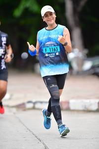 BIB: 1163
                            <button type="button" onclick="openModal(4598194)" class="btn btn-primary btn-sm float-right btn-popup" data-toggle="modal" data-target=".modal-high-quality">
                        <i class="fas fa-shopping-cart"></i> Add to Cart
                    </button>
                                            <button type="button" onclick="isThisMe(4598194, true)" class="btn btn-success btn-sm float-right btn-popup btn-isme hidden" data-toggle="tooltip" data-placement="bottom" title="นี่คือรูปของคุณใช่ไหม คลิกที่นี่เพื่อเอาเข้าอัลบั้ม">
                        <i class="fas fa-plus"></i> Add to album
                    </button>
                    <button type="button" onclick="isThisMe(4598194, false)" class="btn btn-warning btn-sm float-right btn-popup btn-isnotme hidden">
                        <i class="fas fa-ban"></i> Remove from album
                    </button>