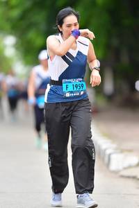 BIB: 1959
                            <button type="button" onclick="openModal(4702675)" class="btn btn-primary btn-sm float-right btn-popup" data-toggle="modal" data-target=".modal-high-quality">
                        <i class="fas fa-shopping-cart"></i> Add to Cart
                    </button>
                                            <button type="button" onclick="isThisMe(4702675, true)" class="btn btn-success btn-sm float-right btn-popup btn-isme hidden" data-toggle="tooltip" data-placement="bottom" title="นี่คือรูปของคุณใช่ไหม คลิกที่นี่เพื่อเอาเข้าอัลบั้ม">
                        <i class="fas fa-plus"></i> Add to album
                    </button>
                    <button type="button" onclick="isThisMe(4702675, false)" class="btn btn-warning btn-sm float-right btn-popup btn-isnotme hidden">
                        <i class="fas fa-ban"></i> Remove from album
                    </button>