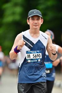 BIB: 5690
                            <button type="button" onclick="openModal(4609275)" class="btn btn-primary btn-sm float-right btn-popup" data-toggle="modal" data-target=".modal-high-quality">
                        <i class="fas fa-shopping-cart"></i> Add to Cart
                    </button>
                                            <button type="button" onclick="isThisMe(4609275, true)" class="btn btn-success btn-sm float-right btn-popup btn-isme hidden" data-toggle="tooltip" data-placement="bottom" title="นี่คือรูปของคุณใช่ไหม คลิกที่นี่เพื่อเอาเข้าอัลบั้ม">
                        <i class="fas fa-plus"></i> Add to album
                    </button>
                    <button type="button" onclick="isThisMe(4609275, false)" class="btn btn-warning btn-sm float-right btn-popup btn-isnotme hidden">
                        <i class="fas fa-ban"></i> Remove from album
                    </button>