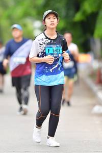 BIB: 1603
                            <button type="button" onclick="openModal(4703042)" class="btn btn-primary btn-sm float-right btn-popup" data-toggle="modal" data-target=".modal-high-quality">
                        <i class="fas fa-shopping-cart"></i> Add to Cart
                    </button>
                                            <button type="button" onclick="isThisMe(4703042, true)" class="btn btn-success btn-sm float-right btn-popup btn-isme hidden" data-toggle="tooltip" data-placement="bottom" title="นี่คือรูปของคุณใช่ไหม คลิกที่นี่เพื่อเอาเข้าอัลบั้ม">
                        <i class="fas fa-plus"></i> Add to album
                    </button>
                    <button type="button" onclick="isThisMe(4703042, false)" class="btn btn-warning btn-sm float-right btn-popup btn-isnotme hidden">
                        <i class="fas fa-ban"></i> Remove from album
                    </button>