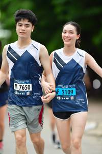 BIB: 7650, 2109, 109
                            <button type="button" onclick="openModal(4601670)" class="btn btn-primary btn-sm float-right btn-popup" data-toggle="modal" data-target=".modal-high-quality">
                        <i class="fas fa-shopping-cart"></i> Add to Cart
                    </button>
                                            <button type="button" onclick="isThisMe(4601670, true)" class="btn btn-success btn-sm float-right btn-popup btn-isme hidden" data-toggle="tooltip" data-placement="bottom" title="นี่คือรูปของคุณใช่ไหม คลิกที่นี่เพื่อเอาเข้าอัลบั้ม">
                        <i class="fas fa-plus"></i> Add to album
                    </button>
                    <button type="button" onclick="isThisMe(4601670, false)" class="btn btn-warning btn-sm float-right btn-popup btn-isnotme hidden">
                        <i class="fas fa-ban"></i> Remove from album
                    </button>