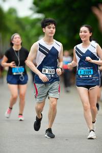 BIB: 7650, 2109
                            <button type="button" onclick="openModal(4601523)" class="btn btn-primary btn-sm float-right btn-popup" data-toggle="modal" data-target=".modal-high-quality">
                        <i class="fas fa-shopping-cart"></i> Add to Cart
                    </button>
                                            <button type="button" onclick="isThisMe(4601523, true)" class="btn btn-success btn-sm float-right btn-popup btn-isme hidden" data-toggle="tooltip" data-placement="bottom" title="นี่คือรูปของคุณใช่ไหม คลิกที่นี่เพื่อเอาเข้าอัลบั้ม">
                        <i class="fas fa-plus"></i> Add to album
                    </button>
                    <button type="button" onclick="isThisMe(4601523, false)" class="btn btn-warning btn-sm float-right btn-popup btn-isnotme hidden">
                        <i class="fas fa-ban"></i> Remove from album
                    </button>