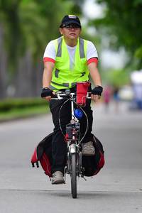 BIB: 
                            <button type="button" onclick="openModal(4704099)" class="btn btn-primary btn-sm float-right btn-popup" data-toggle="modal" data-target=".modal-high-quality">
                        <i class="fas fa-shopping-cart"></i> Add to Cart
                    </button>
                                            <button type="button" onclick="isThisMe(4704099, true)" class="btn btn-success btn-sm float-right btn-popup btn-isme hidden" data-toggle="tooltip" data-placement="bottom" title="นี่คือรูปของคุณใช่ไหม คลิกที่นี่เพื่อเอาเข้าอัลบั้ม">
                        <i class="fas fa-plus"></i> Add to album
                    </button>
                    <button type="button" onclick="isThisMe(4704099, false)" class="btn btn-warning btn-sm float-right btn-popup btn-isnotme hidden">
                        <i class="fas fa-ban"></i> Remove from album
                    </button>