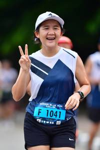 BIB: 1041
                            <button type="button" onclick="openModal(4687625)" class="btn btn-primary btn-sm float-right btn-popup" data-toggle="modal" data-target=".modal-high-quality">
                        <i class="fas fa-shopping-cart"></i> Add to Cart
                    </button>
                                            <button type="button" onclick="isThisMe(4687625, true)" class="btn btn-success btn-sm float-right btn-popup btn-isme hidden" data-toggle="tooltip" data-placement="bottom" title="นี่คือรูปของคุณใช่ไหม คลิกที่นี่เพื่อเอาเข้าอัลบั้ม">
                        <i class="fas fa-plus"></i> Add to album
                    </button>
                    <button type="button" onclick="isThisMe(4687625, false)" class="btn btn-warning btn-sm float-right btn-popup btn-isnotme hidden">
                        <i class="fas fa-ban"></i> Remove from album
                    </button>