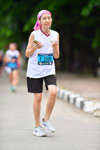 BIB: 2520
                            <button type="button" onclick="openModal(4592328)" class="btn btn-primary btn-sm float-right btn-popup" data-toggle="modal" data-target=".modal-high-quality">
                        <i class="fas fa-shopping-cart"></i> Add to Cart
                    </button>
                                            <button type="button" onclick="isThisMe(4592328, true)" class="btn btn-success btn-sm float-right btn-popup btn-isme hidden" data-toggle="tooltip" data-placement="bottom" title="นี่คือรูปของคุณใช่ไหม คลิกที่นี่เพื่อเอาเข้าอัลบั้ม">
                        <i class="fas fa-plus"></i> Add to album
                    </button>
                    <button type="button" onclick="isThisMe(4592328, false)" class="btn btn-warning btn-sm float-right btn-popup btn-isnotme hidden">
                        <i class="fas fa-ban"></i> Remove from album
                    </button>