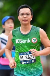 BIB: 862
                            <button type="button" onclick="openModal(4706369)" class="btn btn-primary btn-sm float-right btn-popup" data-toggle="modal" data-target=".modal-high-quality">
                        <i class="fas fa-shopping-cart"></i> Add to Cart
                    </button>
                                            <button type="button" onclick="isThisMe(4706369, true)" class="btn btn-success btn-sm float-right btn-popup btn-isme hidden" data-toggle="tooltip" data-placement="bottom" title="นี่คือรูปของคุณใช่ไหม คลิกที่นี่เพื่อเอาเข้าอัลบั้ม">
                        <i class="fas fa-plus"></i> Add to album
                    </button>
                    <button type="button" onclick="isThisMe(4706369, false)" class="btn btn-warning btn-sm float-right btn-popup btn-isnotme hidden">
                        <i class="fas fa-ban"></i> Remove from album
                    </button>