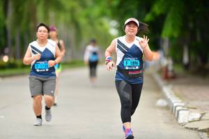 BIB: 1896, 1730
                            <button type="button" onclick="openModal(4602021)" class="btn btn-primary btn-sm float-right btn-popup" data-toggle="modal" data-target=".modal-high-quality">
                        <i class="fas fa-shopping-cart"></i> Add to Cart
                    </button>
                                            <button type="button" onclick="isThisMe(4602021, true)" class="btn btn-success btn-sm float-right btn-popup btn-isme hidden" data-toggle="tooltip" data-placement="bottom" title="นี่คือรูปของคุณใช่ไหม คลิกที่นี่เพื่อเอาเข้าอัลบั้ม">
                        <i class="fas fa-plus"></i> Add to album
                    </button>
                    <button type="button" onclick="isThisMe(4602021, false)" class="btn btn-warning btn-sm float-right btn-popup btn-isnotme hidden">
                        <i class="fas fa-ban"></i> Remove from album
                    </button>