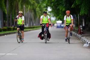 BIB: 
                            <button type="button" onclick="openModal(4593902)" class="btn btn-primary btn-sm float-right btn-popup" data-toggle="modal" data-target=".modal-high-quality">
                        <i class="fas fa-shopping-cart"></i> Add to Cart
                    </button>
                                            <button type="button" onclick="isThisMe(4593902, true)" class="btn btn-success btn-sm float-right btn-popup btn-isme hidden" data-toggle="tooltip" data-placement="bottom" title="นี่คือรูปของคุณใช่ไหม คลิกที่นี่เพื่อเอาเข้าอัลบั้ม">
                        <i class="fas fa-plus"></i> Add to album
                    </button>
                    <button type="button" onclick="isThisMe(4593902, false)" class="btn btn-warning btn-sm float-right btn-popup btn-isnotme hidden">
                        <i class="fas fa-ban"></i> Remove from album
                    </button>