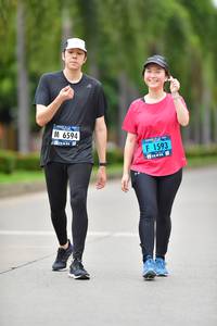 BIB: 6594, 1593
                            <button type="button" onclick="openModal(4601269)" class="btn btn-primary btn-sm float-right btn-popup" data-toggle="modal" data-target=".modal-high-quality">
                        <i class="fas fa-shopping-cart"></i> Add to Cart
                    </button>
                                            <button type="button" onclick="isThisMe(4601269, true)" class="btn btn-success btn-sm float-right btn-popup btn-isme hidden" data-toggle="tooltip" data-placement="bottom" title="นี่คือรูปของคุณใช่ไหม คลิกที่นี่เพื่อเอาเข้าอัลบั้ม">
                        <i class="fas fa-plus"></i> Add to album
                    </button>
                    <button type="button" onclick="isThisMe(4601269, false)" class="btn btn-warning btn-sm float-right btn-popup btn-isnotme hidden">
                        <i class="fas fa-ban"></i> Remove from album
                    </button>