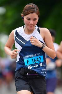 BIB: 1642
                            <button type="button" onclick="openModal(4705526)" class="btn btn-primary btn-sm float-right btn-popup" data-toggle="modal" data-target=".modal-high-quality">
                        <i class="fas fa-shopping-cart"></i> Add to Cart
                    </button>
                                            <button type="button" onclick="isThisMe(4705526, true)" class="btn btn-success btn-sm float-right btn-popup btn-isme hidden" data-toggle="tooltip" data-placement="bottom" title="นี่คือรูปของคุณใช่ไหม คลิกที่นี่เพื่อเอาเข้าอัลบั้ม">
                        <i class="fas fa-plus"></i> Add to album
                    </button>
                    <button type="button" onclick="isThisMe(4705526, false)" class="btn btn-warning btn-sm float-right btn-popup btn-isnotme hidden">
                        <i class="fas fa-ban"></i> Remove from album
                    </button>