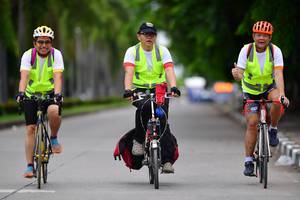 BIB: 
                            <button type="button" onclick="openModal(4594040)" class="btn btn-primary btn-sm float-right btn-popup" data-toggle="modal" data-target=".modal-high-quality">
                        <i class="fas fa-shopping-cart"></i> Add to Cart
                    </button>
                                            <button type="button" onclick="isThisMe(4594040, true)" class="btn btn-success btn-sm float-right btn-popup btn-isme hidden" data-toggle="tooltip" data-placement="bottom" title="นี่คือรูปของคุณใช่ไหม คลิกที่นี่เพื่อเอาเข้าอัลบั้ม">
                        <i class="fas fa-plus"></i> Add to album
                    </button>
                    <button type="button" onclick="isThisMe(4594040, false)" class="btn btn-warning btn-sm float-right btn-popup btn-isnotme hidden">
                        <i class="fas fa-ban"></i> Remove from album
                    </button>