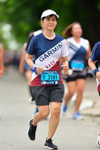 BIB: 2101
                            <button type="button" onclick="openModal(4704918)" class="btn btn-primary btn-sm float-right btn-popup" data-toggle="modal" data-target=".modal-high-quality">
                        <i class="fas fa-shopping-cart"></i> Add to Cart
                    </button>
                                            <button type="button" onclick="isThisMe(4704918, true)" class="btn btn-success btn-sm float-right btn-popup btn-isme hidden" data-toggle="tooltip" data-placement="bottom" title="นี่คือรูปของคุณใช่ไหม คลิกที่นี่เพื่อเอาเข้าอัลบั้ม">
                        <i class="fas fa-plus"></i> Add to album
                    </button>
                    <button type="button" onclick="isThisMe(4704918, false)" class="btn btn-warning btn-sm float-right btn-popup btn-isnotme hidden">
                        <i class="fas fa-ban"></i> Remove from album
                    </button>