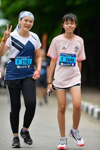 BIB: 2646, 2182
                            <button type="button" onclick="openModal(4595138)" class="btn btn-primary btn-sm float-right btn-popup" data-toggle="modal" data-target=".modal-high-quality">
                        <i class="fas fa-shopping-cart"></i> Add to Cart
                    </button>
                                            <button type="button" onclick="isThisMe(4595138, true)" class="btn btn-success btn-sm float-right btn-popup btn-isme hidden" data-toggle="tooltip" data-placement="bottom" title="นี่คือรูปของคุณใช่ไหม คลิกที่นี่เพื่อเอาเข้าอัลบั้ม">
                        <i class="fas fa-plus"></i> Add to album
                    </button>
                    <button type="button" onclick="isThisMe(4595138, false)" class="btn btn-warning btn-sm float-right btn-popup btn-isnotme hidden">
                        <i class="fas fa-ban"></i> Remove from album
                    </button>