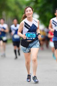 BIB: 1624
                            <button type="button" onclick="openModal(4686947)" class="btn btn-primary btn-sm float-right btn-popup" data-toggle="modal" data-target=".modal-high-quality">
                        <i class="fas fa-shopping-cart"></i> Add to Cart
                    </button>
                                            <button type="button" onclick="isThisMe(4686947, true)" class="btn btn-success btn-sm float-right btn-popup btn-isme hidden" data-toggle="tooltip" data-placement="bottom" title="นี่คือรูปของคุณใช่ไหม คลิกที่นี่เพื่อเอาเข้าอัลบั้ม">
                        <i class="fas fa-plus"></i> Add to album
                    </button>
                    <button type="button" onclick="isThisMe(4686947, false)" class="btn btn-warning btn-sm float-right btn-popup btn-isnotme hidden">
                        <i class="fas fa-ban"></i> Remove from album
                    </button>