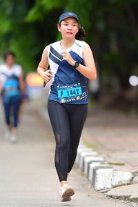 BIB: 1442
                            <button type="button" onclick="openModal(4702629)" class="btn btn-primary btn-sm float-right btn-popup" data-toggle="modal" data-target=".modal-high-quality">
                        <i class="fas fa-shopping-cart"></i> Add to Cart
                    </button>
                                            <button type="button" onclick="isThisMe(4702629, true)" class="btn btn-success btn-sm float-right btn-popup btn-isme hidden" data-toggle="tooltip" data-placement="bottom" title="นี่คือรูปของคุณใช่ไหม คลิกที่นี่เพื่อเอาเข้าอัลบั้ม">
                        <i class="fas fa-plus"></i> Add to album
                    </button>
                    <button type="button" onclick="isThisMe(4702629, false)" class="btn btn-warning btn-sm float-right btn-popup btn-isnotme hidden">
                        <i class="fas fa-ban"></i> Remove from album
                    </button>