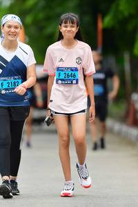 BIB: 2646, 2182
                            <button type="button" onclick="openModal(4704139)" class="btn btn-primary btn-sm float-right btn-popup" data-toggle="modal" data-target=".modal-high-quality">
                        <i class="fas fa-shopping-cart"></i> Add to Cart
                    </button>
                                            <button type="button" onclick="isThisMe(4704139, true)" class="btn btn-success btn-sm float-right btn-popup btn-isme hidden" data-toggle="tooltip" data-placement="bottom" title="นี่คือรูปของคุณใช่ไหม คลิกที่นี่เพื่อเอาเข้าอัลบั้ม">
                        <i class="fas fa-plus"></i> Add to album
                    </button>
                    <button type="button" onclick="isThisMe(4704139, false)" class="btn btn-warning btn-sm float-right btn-popup btn-isnotme hidden">
                        <i class="fas fa-ban"></i> Remove from album
                    </button>