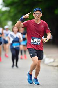 BIB: 7809
                            <button type="button" onclick="openModal(4607038)" class="btn btn-primary btn-sm float-right btn-popup" data-toggle="modal" data-target=".modal-high-quality">
                        <i class="fas fa-shopping-cart"></i> Add to Cart
                    </button>
                                            <button type="button" onclick="isThisMe(4607038, true)" class="btn btn-success btn-sm float-right btn-popup btn-isme hidden" data-toggle="tooltip" data-placement="bottom" title="นี่คือรูปของคุณใช่ไหม คลิกที่นี่เพื่อเอาเข้าอัลบั้ม">
                        <i class="fas fa-plus"></i> Add to album
                    </button>
                    <button type="button" onclick="isThisMe(4607038, false)" class="btn btn-warning btn-sm float-right btn-popup btn-isnotme hidden">
                        <i class="fas fa-ban"></i> Remove from album
                    </button>