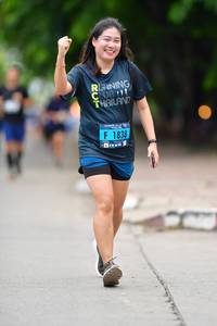 BIB: 1838
                            <button type="button" onclick="openModal(4702868)" class="btn btn-primary btn-sm float-right btn-popup" data-toggle="modal" data-target=".modal-high-quality">
                        <i class="fas fa-shopping-cart"></i> Add to Cart
                    </button>
                                            <button type="button" onclick="isThisMe(4702868, true)" class="btn btn-success btn-sm float-right btn-popup btn-isme hidden" data-toggle="tooltip" data-placement="bottom" title="นี่คือรูปของคุณใช่ไหม คลิกที่นี่เพื่อเอาเข้าอัลบั้ม">
                        <i class="fas fa-plus"></i> Add to album
                    </button>
                    <button type="button" onclick="isThisMe(4702868, false)" class="btn btn-warning btn-sm float-right btn-popup btn-isnotme hidden">
                        <i class="fas fa-ban"></i> Remove from album
                    </button>