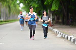 BIB: 1824, 1585
                            <button type="button" onclick="openModal(4591908)" class="btn btn-primary btn-sm float-right btn-popup" data-toggle="modal" data-target=".modal-high-quality">
                        <i class="fas fa-shopping-cart"></i> Add to Cart
                    </button>
                                            <button type="button" onclick="isThisMe(4591908, true)" class="btn btn-success btn-sm float-right btn-popup btn-isme hidden" data-toggle="tooltip" data-placement="bottom" title="นี่คือรูปของคุณใช่ไหม คลิกที่นี่เพื่อเอาเข้าอัลบั้ม">
                        <i class="fas fa-plus"></i> Add to album
                    </button>
                    <button type="button" onclick="isThisMe(4591908, false)" class="btn btn-warning btn-sm float-right btn-popup btn-isnotme hidden">
                        <i class="fas fa-ban"></i> Remove from album
                    </button>