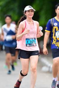 BIB: 1638
                            <button type="button" onclick="openModal(4686924)" class="btn btn-primary btn-sm float-right btn-popup" data-toggle="modal" data-target=".modal-high-quality">
                        <i class="fas fa-shopping-cart"></i> Add to Cart
                    </button>
                                            <button type="button" onclick="isThisMe(4686924, true)" class="btn btn-success btn-sm float-right btn-popup btn-isme hidden" data-toggle="tooltip" data-placement="bottom" title="นี่คือรูปของคุณใช่ไหม คลิกที่นี่เพื่อเอาเข้าอัลบั้ม">
                        <i class="fas fa-plus"></i> Add to album
                    </button>
                    <button type="button" onclick="isThisMe(4686924, false)" class="btn btn-warning btn-sm float-right btn-popup btn-isnotme hidden">
                        <i class="fas fa-ban"></i> Remove from album
                    </button>