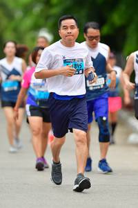 BIB: 1895
                            <button type="button" onclick="openModal(4688519)" class="btn btn-primary btn-sm float-right btn-popup" data-toggle="modal" data-target=".modal-high-quality">
                        <i class="fas fa-shopping-cart"></i> Add to Cart
                    </button>
                                            <button type="button" onclick="isThisMe(4688519, true)" class="btn btn-success btn-sm float-right btn-popup btn-isme hidden" data-toggle="tooltip" data-placement="bottom" title="นี่คือรูปของคุณใช่ไหม คลิกที่นี่เพื่อเอาเข้าอัลบั้ม">
                        <i class="fas fa-plus"></i> Add to album
                    </button>
                    <button type="button" onclick="isThisMe(4688519, false)" class="btn btn-warning btn-sm float-right btn-popup btn-isnotme hidden">
                        <i class="fas fa-ban"></i> Remove from album
                    </button>