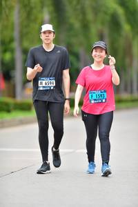 BIB: 6594, 1593
                            <button type="button" onclick="openModal(4601266)" class="btn btn-primary btn-sm float-right btn-popup" data-toggle="modal" data-target=".modal-high-quality">
                        <i class="fas fa-shopping-cart"></i> Add to Cart
                    </button>
                                            <button type="button" onclick="isThisMe(4601266, true)" class="btn btn-success btn-sm float-right btn-popup btn-isme hidden" data-toggle="tooltip" data-placement="bottom" title="นี่คือรูปของคุณใช่ไหม คลิกที่นี่เพื่อเอาเข้าอัลบั้ม">
                        <i class="fas fa-plus"></i> Add to album
                    </button>
                    <button type="button" onclick="isThisMe(4601266, false)" class="btn btn-warning btn-sm float-right btn-popup btn-isnotme hidden">
                        <i class="fas fa-ban"></i> Remove from album
                    </button>