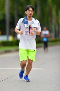 BIB: 2017
                            <button type="button" onclick="openModal(4702685)" class="btn btn-primary btn-sm float-right btn-popup" data-toggle="modal" data-target=".modal-high-quality">
                        <i class="fas fa-shopping-cart"></i> Add to Cart
                    </button>
                                            <button type="button" onclick="isThisMe(4702685, true)" class="btn btn-success btn-sm float-right btn-popup btn-isme hidden" data-toggle="tooltip" data-placement="bottom" title="นี่คือรูปของคุณใช่ไหม คลิกที่นี่เพื่อเอาเข้าอัลบั้ม">
                        <i class="fas fa-plus"></i> Add to album
                    </button>
                    <button type="button" onclick="isThisMe(4702685, false)" class="btn btn-warning btn-sm float-right btn-popup btn-isnotme hidden">
                        <i class="fas fa-ban"></i> Remove from album
                    </button>