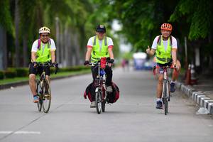 BIB: 
                            <button type="button" onclick="openModal(4593982)" class="btn btn-primary btn-sm float-right btn-popup" data-toggle="modal" data-target=".modal-high-quality">
                        <i class="fas fa-shopping-cart"></i> Add to Cart
                    </button>
                                            <button type="button" onclick="isThisMe(4593982, true)" class="btn btn-success btn-sm float-right btn-popup btn-isme hidden" data-toggle="tooltip" data-placement="bottom" title="นี่คือรูปของคุณใช่ไหม คลิกที่นี่เพื่อเอาเข้าอัลบั้ม">
                        <i class="fas fa-plus"></i> Add to album
                    </button>
                    <button type="button" onclick="isThisMe(4593982, false)" class="btn btn-warning btn-sm float-right btn-popup btn-isnotme hidden">
                        <i class="fas fa-ban"></i> Remove from album
                    </button>