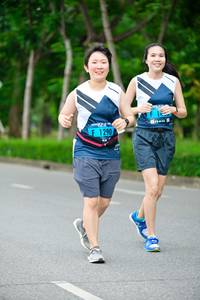 BIB: 1290
                            <button type="button" onclick="openModal(4721192)" class="btn btn-primary btn-sm float-right btn-popup" data-toggle="modal" data-target=".modal-high-quality">
                        <i class="fas fa-shopping-cart"></i> Add to Cart
                    </button>
                                            <button type="button" onclick="isThisMe(4721192, true)" class="btn btn-success btn-sm float-right btn-popup btn-isme hidden" data-toggle="tooltip" data-placement="bottom" title="นี่คือรูปของคุณใช่ไหม คลิกที่นี่เพื่อเอาเข้าอัลบั้ม">
                        <i class="fas fa-plus"></i> Add to album
                    </button>
                    <button type="button" onclick="isThisMe(4721192, false)" class="btn btn-warning btn-sm float-right btn-popup btn-isnotme hidden">
                        <i class="fas fa-ban"></i> Remove from album
                    </button>