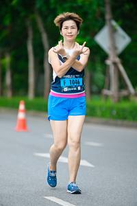 BIB: 1046
                            <button type="button" onclick="openModal(4723196)" class="btn btn-primary btn-sm float-right btn-popup" data-toggle="modal" data-target=".modal-high-quality">
                        <i class="fas fa-shopping-cart"></i> Add to Cart
                    </button>
                                            <button type="button" onclick="isThisMe(4723196, true)" class="btn btn-success btn-sm float-right btn-popup btn-isme hidden" data-toggle="tooltip" data-placement="bottom" title="นี่คือรูปของคุณใช่ไหม คลิกที่นี่เพื่อเอาเข้าอัลบั้ม">
                        <i class="fas fa-plus"></i> Add to album
                    </button>
                    <button type="button" onclick="isThisMe(4723196, false)" class="btn btn-warning btn-sm float-right btn-popup btn-isnotme hidden">
                        <i class="fas fa-ban"></i> Remove from album
                    </button>