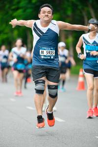 BIB: 2320, 5935
                            <button type="button" onclick="openModal(4719734)" class="btn btn-primary btn-sm float-right btn-popup" data-toggle="modal" data-target=".modal-high-quality">
                        <i class="fas fa-shopping-cart"></i> Add to Cart
                    </button>
                                            <button type="button" onclick="isThisMe(4719734, true)" class="btn btn-success btn-sm float-right btn-popup btn-isme hidden" data-toggle="tooltip" data-placement="bottom" title="นี่คือรูปของคุณใช่ไหม คลิกที่นี่เพื่อเอาเข้าอัลบั้ม">
                        <i class="fas fa-plus"></i> Add to album
                    </button>
                    <button type="button" onclick="isThisMe(4719734, false)" class="btn btn-warning btn-sm float-right btn-popup btn-isnotme hidden">
                        <i class="fas fa-ban"></i> Remove from album
                    </button>