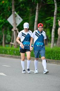 BIB: 2530, 2529
                            <button type="button" onclick="openModal(4723707)" class="btn btn-primary btn-sm float-right btn-popup" data-toggle="modal" data-target=".modal-high-quality">
                        <i class="fas fa-shopping-cart"></i> Add to Cart
                    </button>
                                            <button type="button" onclick="isThisMe(4723707, true)" class="btn btn-success btn-sm float-right btn-popup btn-isme hidden" data-toggle="tooltip" data-placement="bottom" title="นี่คือรูปของคุณใช่ไหม คลิกที่นี่เพื่อเอาเข้าอัลบั้ม">
                        <i class="fas fa-plus"></i> Add to album
                    </button>
                    <button type="button" onclick="isThisMe(4723707, false)" class="btn btn-warning btn-sm float-right btn-popup btn-isnotme hidden">
                        <i class="fas fa-ban"></i> Remove from album
                    </button>