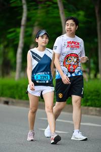 BIB: 2393
                            <button type="button" onclick="openModal(4720886)" class="btn btn-primary btn-sm float-right btn-popup" data-toggle="modal" data-target=".modal-high-quality">
                        <i class="fas fa-shopping-cart"></i> Add to Cart
                    </button>
                                            <button type="button" onclick="isThisMe(4720886, true)" class="btn btn-success btn-sm float-right btn-popup btn-isme hidden" data-toggle="tooltip" data-placement="bottom" title="นี่คือรูปของคุณใช่ไหม คลิกที่นี่เพื่อเอาเข้าอัลบั้ม">
                        <i class="fas fa-plus"></i> Add to album
                    </button>
                    <button type="button" onclick="isThisMe(4720886, false)" class="btn btn-warning btn-sm float-right btn-popup btn-isnotme hidden">
                        <i class="fas fa-ban"></i> Remove from album
                    </button>