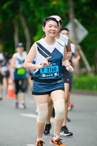 BIB: 2160
                            <button type="button" onclick="openModal(4719008)" class="btn btn-primary btn-sm float-right btn-popup" data-toggle="modal" data-target=".modal-high-quality">
                        <i class="fas fa-shopping-cart"></i> Add to Cart
                    </button>
                                            <button type="button" onclick="isThisMe(4719008, true)" class="btn btn-success btn-sm float-right btn-popup btn-isme hidden" data-toggle="tooltip" data-placement="bottom" title="นี่คือรูปของคุณใช่ไหม คลิกที่นี่เพื่อเอาเข้าอัลบั้ม">
                        <i class="fas fa-plus"></i> Add to album
                    </button>
                    <button type="button" onclick="isThisMe(4719008, false)" class="btn btn-warning btn-sm float-right btn-popup btn-isnotme hidden">
                        <i class="fas fa-ban"></i> Remove from album
                    </button>