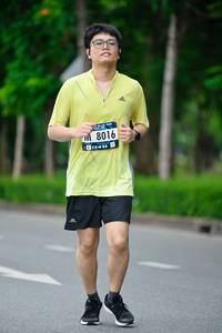 BIB: 8016
                            <button type="button" onclick="openModal(4723532)" class="btn btn-primary btn-sm float-right btn-popup" data-toggle="modal" data-target=".modal-high-quality">
                        <i class="fas fa-shopping-cart"></i> Add to Cart
                    </button>
                                            <button type="button" onclick="isThisMe(4723532, true)" class="btn btn-success btn-sm float-right btn-popup btn-isme hidden" data-toggle="tooltip" data-placement="bottom" title="นี่คือรูปของคุณใช่ไหม คลิกที่นี่เพื่อเอาเข้าอัลบั้ม">
                        <i class="fas fa-plus"></i> Add to album
                    </button>
                    <button type="button" onclick="isThisMe(4723532, false)" class="btn btn-warning btn-sm float-right btn-popup btn-isnotme hidden">
                        <i class="fas fa-ban"></i> Remove from album
                    </button>