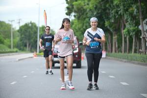 BIB: 2182
                            <button type="button" onclick="openModal(4590541)" class="btn btn-primary btn-sm float-right btn-popup" data-toggle="modal" data-target=".modal-high-quality">
                        <i class="fas fa-shopping-cart"></i> Add to Cart
                    </button>
                                            <button type="button" onclick="isThisMe(4590541, true)" class="btn btn-success btn-sm float-right btn-popup btn-isme hidden" data-toggle="tooltip" data-placement="bottom" title="นี่คือรูปของคุณใช่ไหม คลิกที่นี่เพื่อเอาเข้าอัลบั้ม">
                        <i class="fas fa-plus"></i> Add to album
                    </button>
                    <button type="button" onclick="isThisMe(4590541, false)" class="btn btn-warning btn-sm float-right btn-popup btn-isnotme hidden">
                        <i class="fas fa-ban"></i> Remove from album
                    </button>