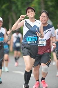 BIB: 2294, 5249
                            <button type="button" onclick="openModal(4614282)" class="btn btn-primary btn-sm float-right btn-popup" data-toggle="modal" data-target=".modal-high-quality">
                        <i class="fas fa-shopping-cart"></i> Add to Cart
                    </button>
                                            <button type="button" onclick="isThisMe(4614282, true)" class="btn btn-success btn-sm float-right btn-popup btn-isme hidden" data-toggle="tooltip" data-placement="bottom" title="นี่คือรูปของคุณใช่ไหม คลิกที่นี่เพื่อเอาเข้าอัลบั้ม">
                        <i class="fas fa-plus"></i> Add to album
                    </button>
                    <button type="button" onclick="isThisMe(4614282, false)" class="btn btn-warning btn-sm float-right btn-popup btn-isnotme hidden">
                        <i class="fas fa-ban"></i> Remove from album
                    </button>