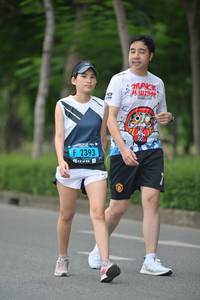 BIB: 2393
                            <button type="button" onclick="openModal(4585506)" class="btn btn-primary btn-sm float-right btn-popup" data-toggle="modal" data-target=".modal-high-quality">
                        <i class="fas fa-shopping-cart"></i> Add to Cart
                    </button>
                                            <button type="button" onclick="isThisMe(4585506, true)" class="btn btn-success btn-sm float-right btn-popup btn-isme hidden" data-toggle="tooltip" data-placement="bottom" title="นี่คือรูปของคุณใช่ไหม คลิกที่นี่เพื่อเอาเข้าอัลบั้ม">
                        <i class="fas fa-plus"></i> Add to album
                    </button>
                    <button type="button" onclick="isThisMe(4585506, false)" class="btn btn-warning btn-sm float-right btn-popup btn-isnotme hidden">
                        <i class="fas fa-ban"></i> Remove from album
                    </button>