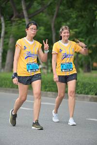 BIB: 1274, 1272
                            <button type="button" onclick="openModal(4585770)" class="btn btn-primary btn-sm float-right btn-popup" data-toggle="modal" data-target=".modal-high-quality">
                        <i class="fas fa-shopping-cart"></i> Add to Cart
                    </button>
                                            <button type="button" onclick="isThisMe(4585770, true)" class="btn btn-success btn-sm float-right btn-popup btn-isme hidden" data-toggle="tooltip" data-placement="bottom" title="นี่คือรูปของคุณใช่ไหม คลิกที่นี่เพื่อเอาเข้าอัลบั้ม">
                        <i class="fas fa-plus"></i> Add to album
                    </button>
                    <button type="button" onclick="isThisMe(4585770, false)" class="btn btn-warning btn-sm float-right btn-popup btn-isnotme hidden">
                        <i class="fas fa-ban"></i> Remove from album
                    </button>