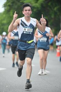 BIB: 8212, 457
                            <button type="button" onclick="openModal(4603349)" class="btn btn-primary btn-sm float-right btn-popup" data-toggle="modal" data-target=".modal-high-quality">
                        <i class="fas fa-shopping-cart"></i> Add to Cart
                    </button>
                                            <button type="button" onclick="isThisMe(4603349, true)" class="btn btn-success btn-sm float-right btn-popup btn-isme hidden" data-toggle="tooltip" data-placement="bottom" title="นี่คือรูปของคุณใช่ไหม คลิกที่นี่เพื่อเอาเข้าอัลบั้ม">
                        <i class="fas fa-plus"></i> Add to album
                    </button>
                    <button type="button" onclick="isThisMe(4603349, false)" class="btn btn-warning btn-sm float-right btn-popup btn-isnotme hidden">
                        <i class="fas fa-ban"></i> Remove from album
                    </button>